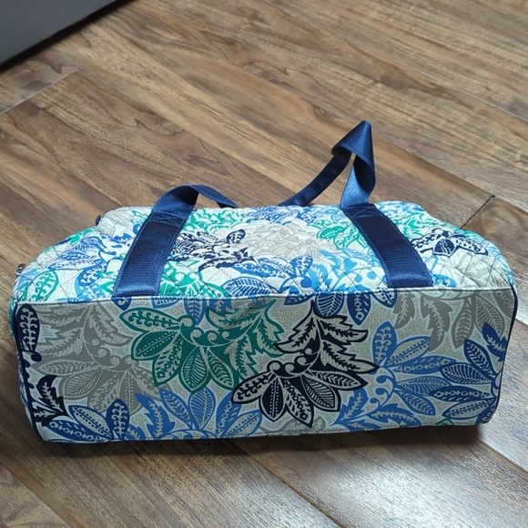 Vera Bradley Compact Sport Bag - Picture 14 of 15